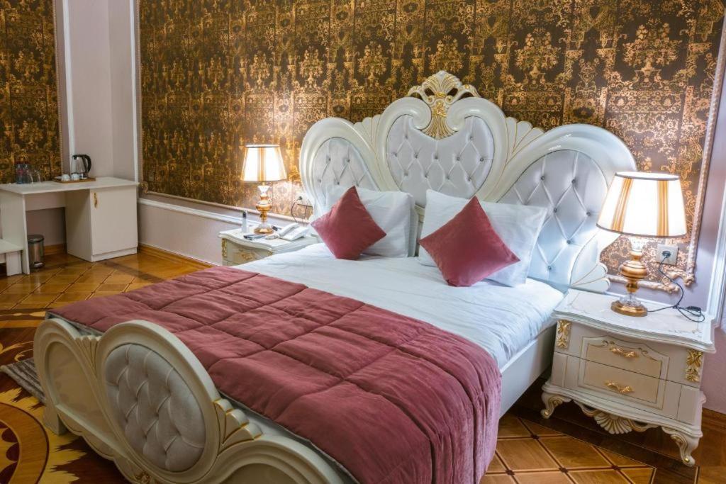 Prestige Boutique Hotel Bakoe Buitenkant foto